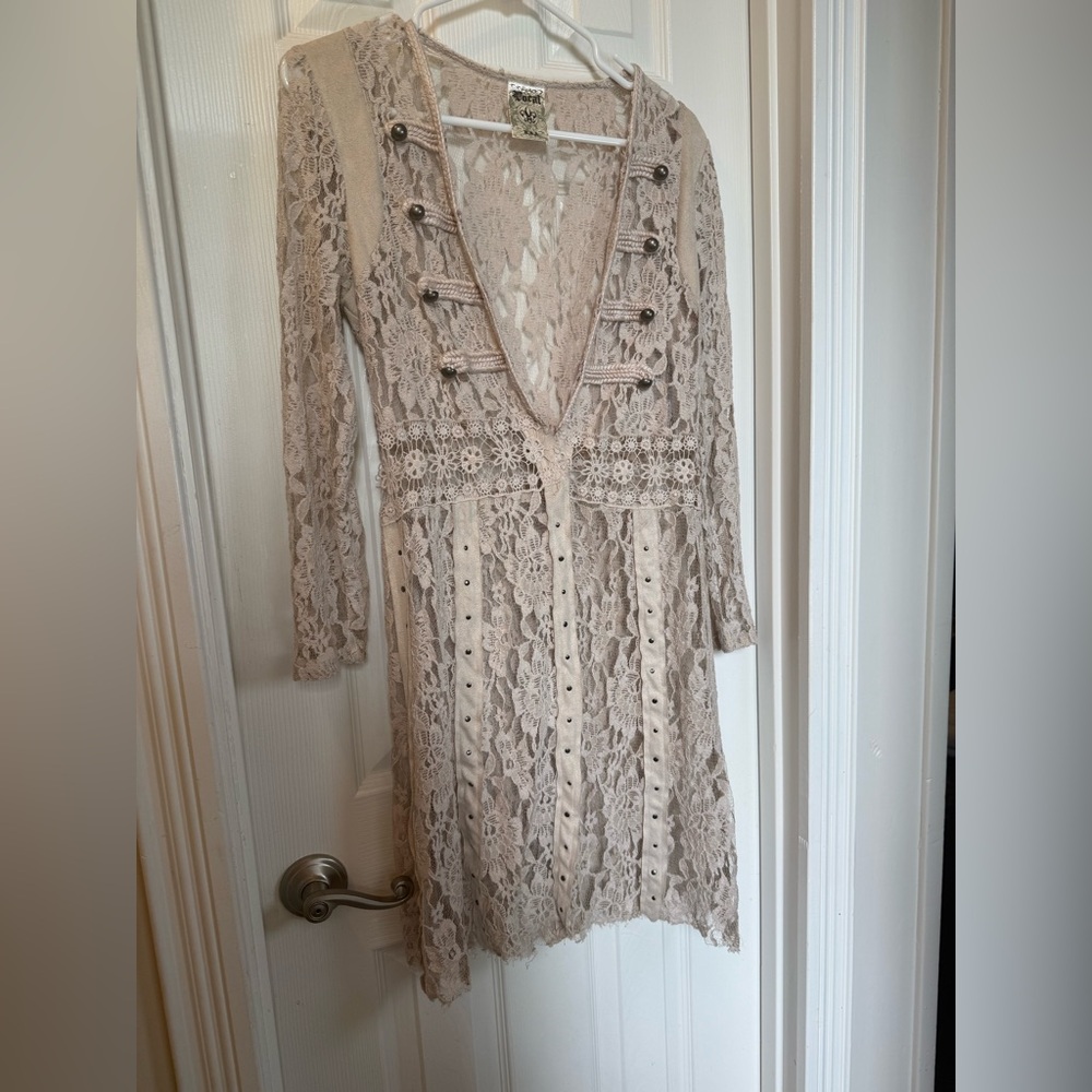Vocal Cream Lace Cardigan Studded with Suede Accents Military Inspired Size - Picture 5 of 10